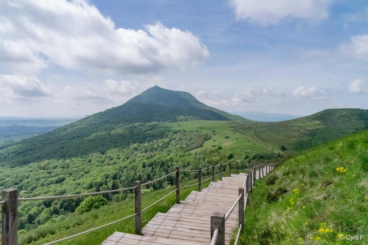 Gites Le Vieux Vinzelles Volvic Kültér fotó