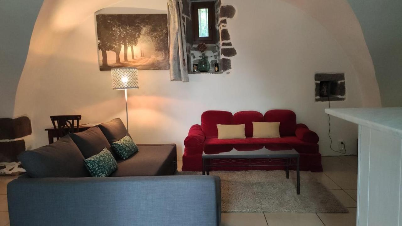 Gites Le Vieux Vinzelles Volvic Kültér fotó